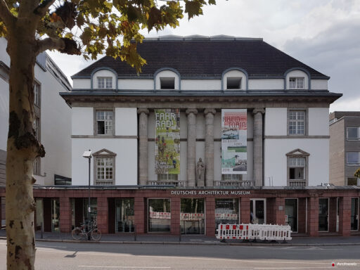 Deutsche Architekturmuseum (DAM). Museo Tedesco di Architettura a Francoforte sul Meno. Progetto Oswald Mathias Ungers.