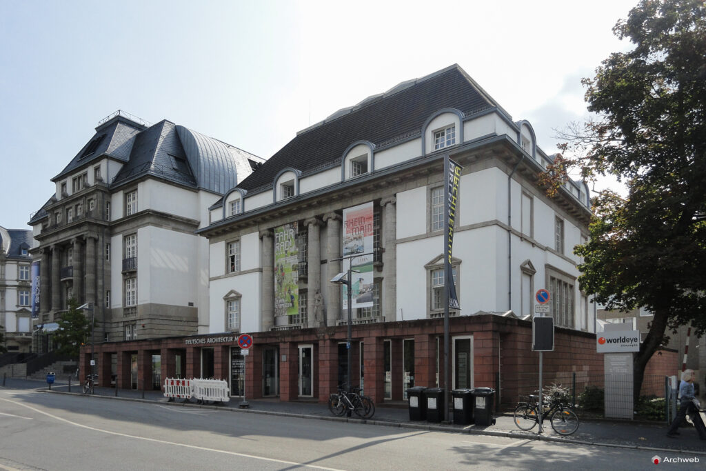 Deutsche Architekturmuseum (DAM). Museo Tedesco di Architettura a Francoforte sul Meno. Progetto Oswald Mathias Ungers.